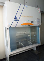 Skan Fume cupboard Workstation BioWizard Golden GL-130 Class II